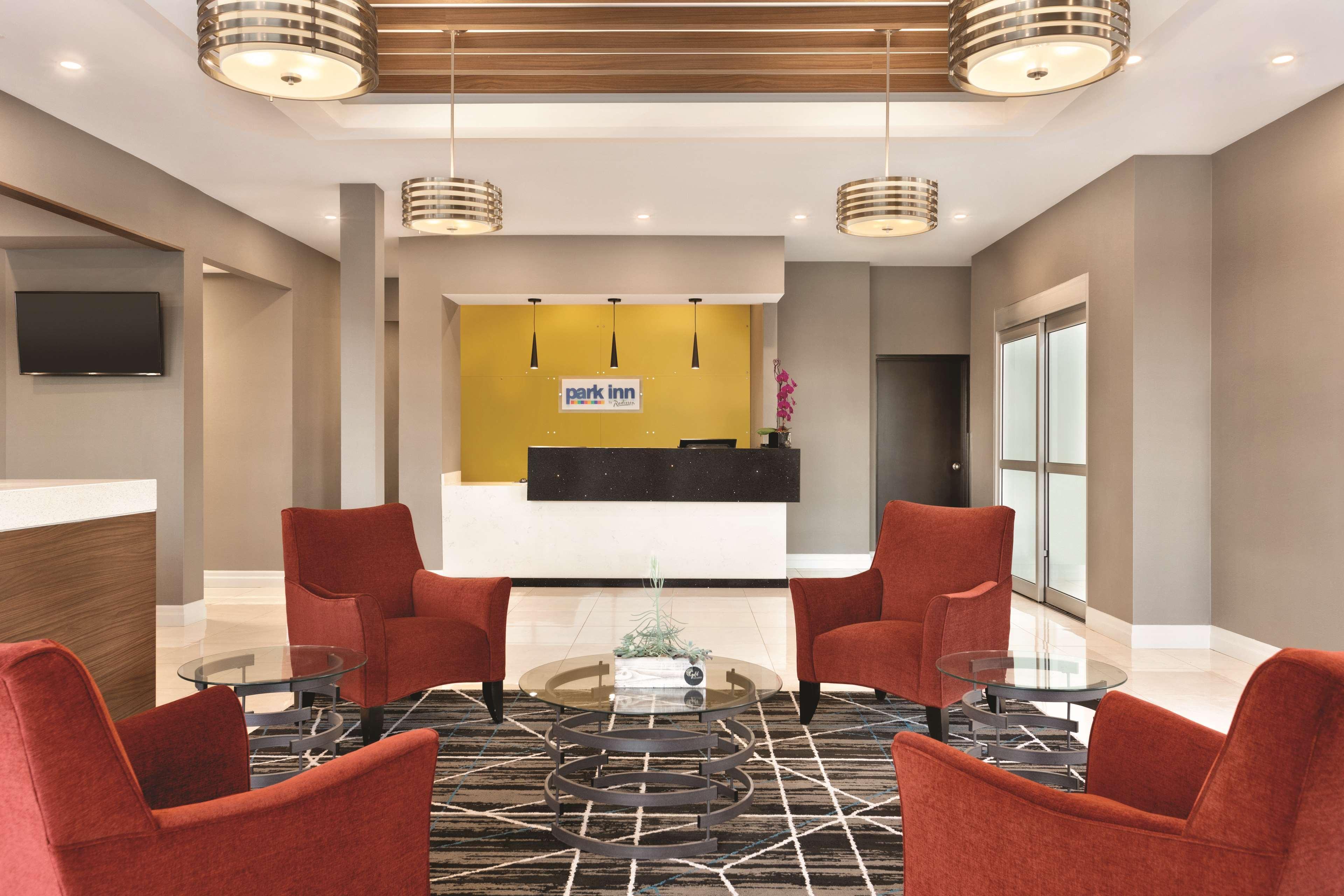 Park Inn By Radisson Brampton, On Dış mekan fotoğraf