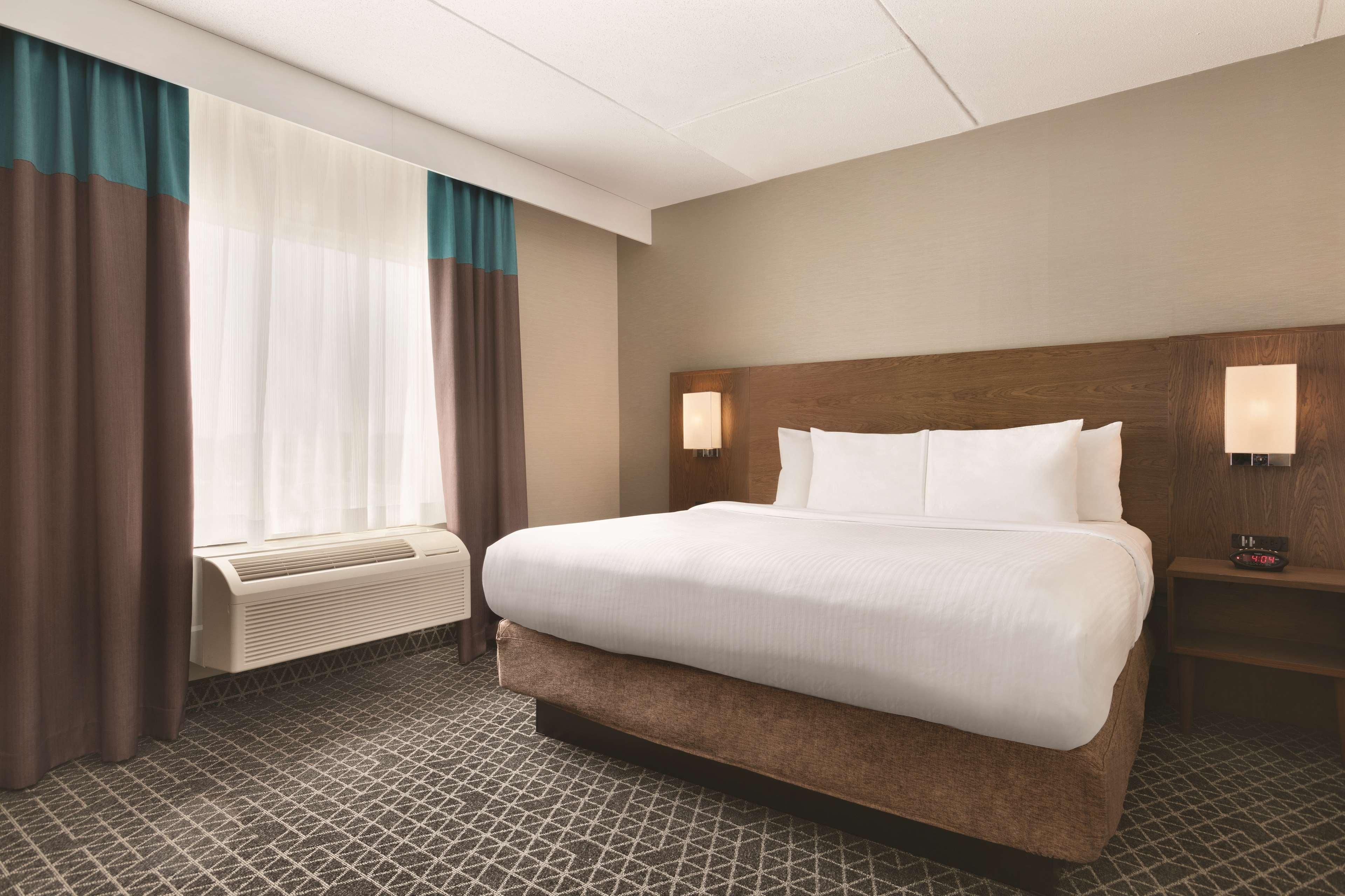 Park Inn By Radisson Brampton, On Dış mekan fotoğraf