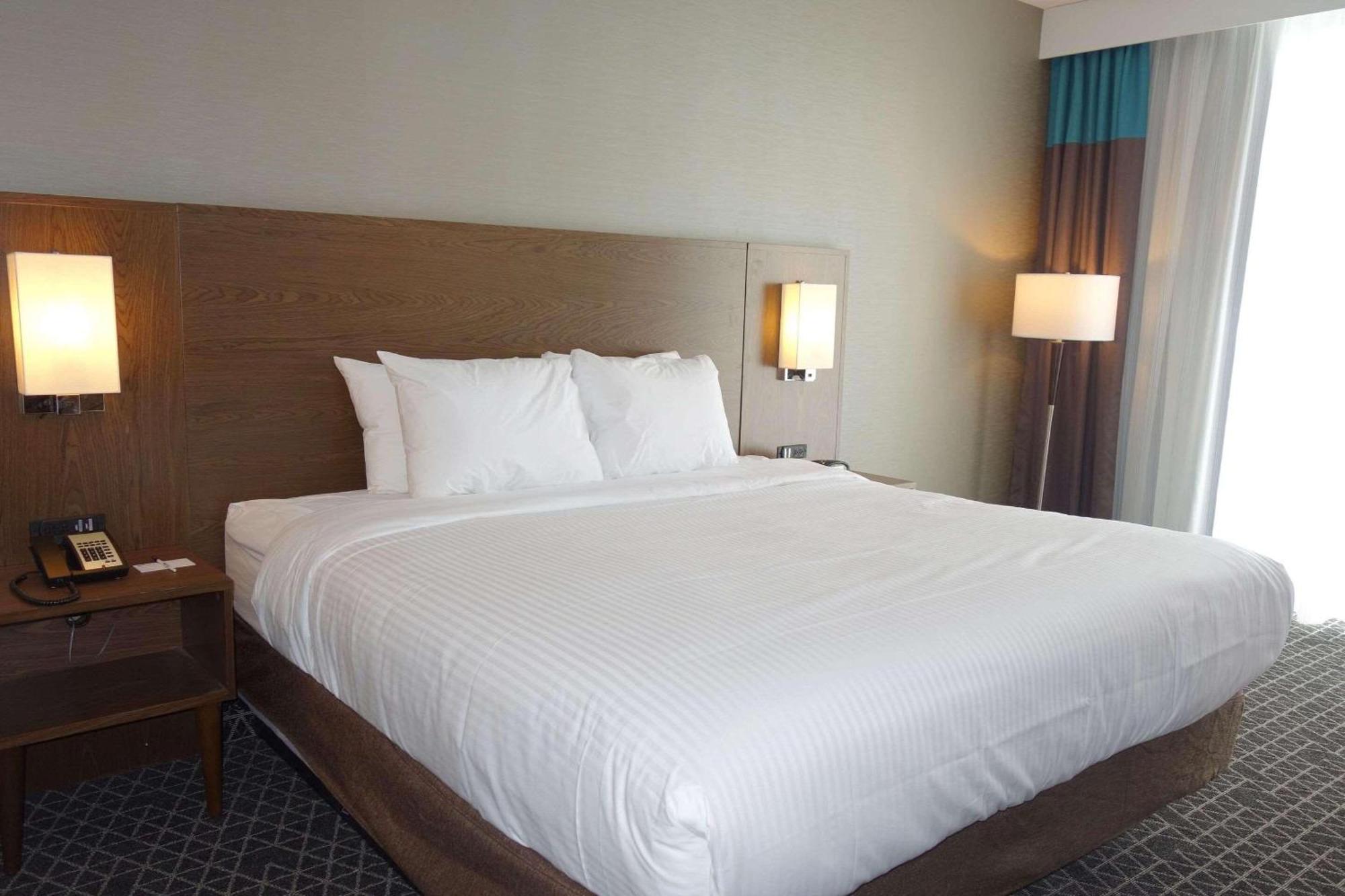 Park Inn By Radisson Brampton, On Dış mekan fotoğraf