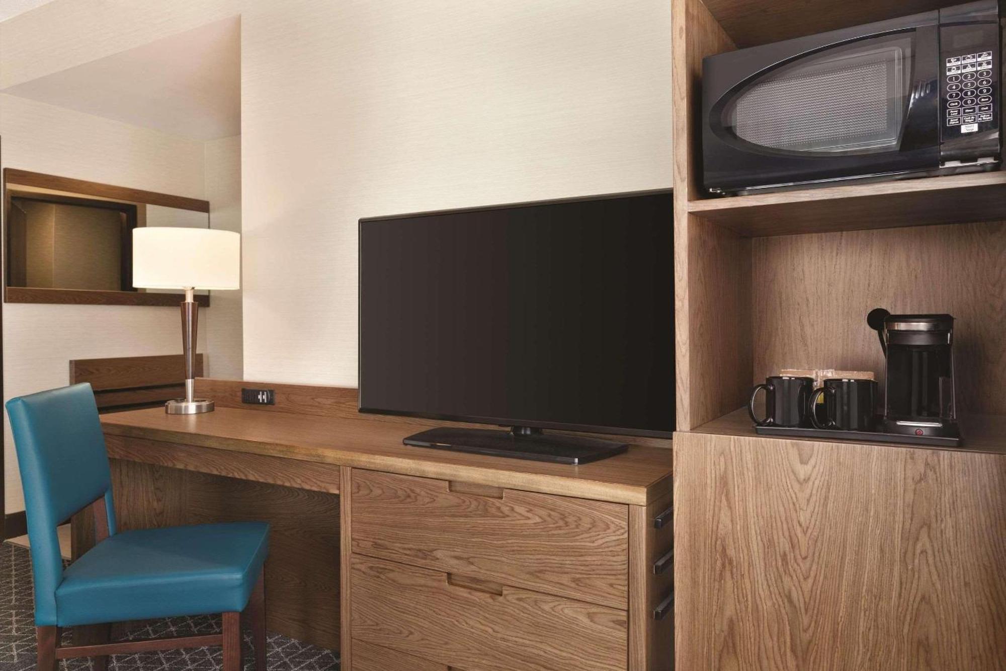 Park Inn By Radisson Brampton, On Dış mekan fotoğraf